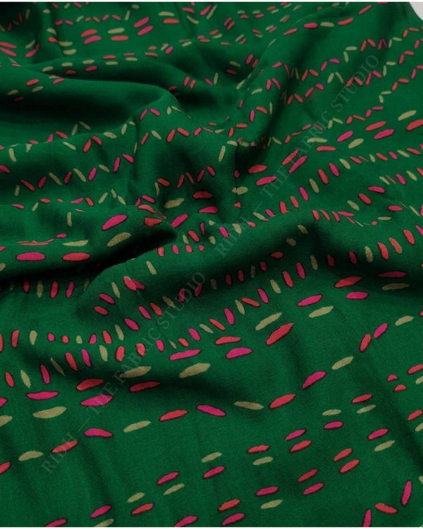 Emerald Green 1077 Musline Prn Dash Motif — hand