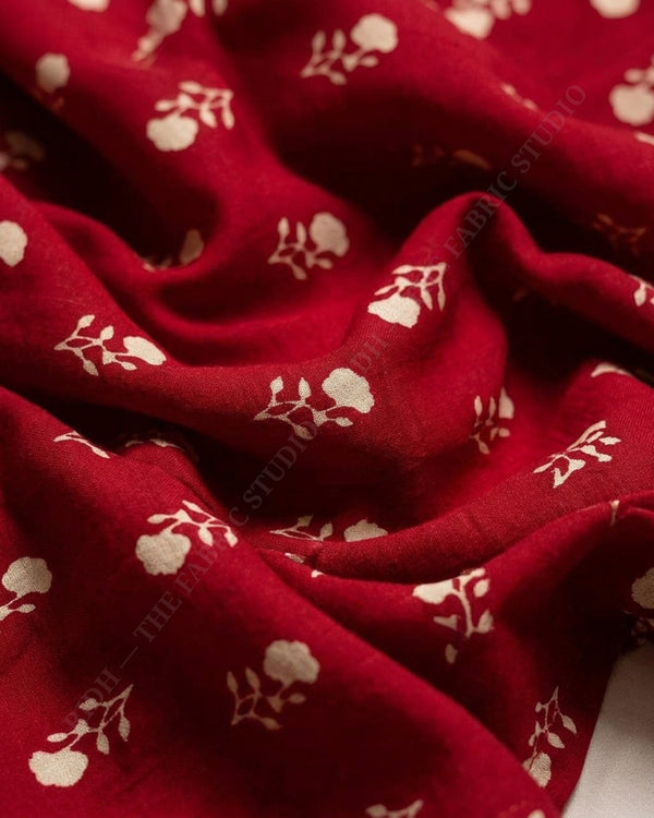 Red 1077 Musline Prn Flower Buti — hand
