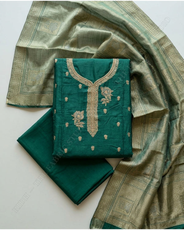 Emerald Green 2320 Fabric Set Floral Motif — hand