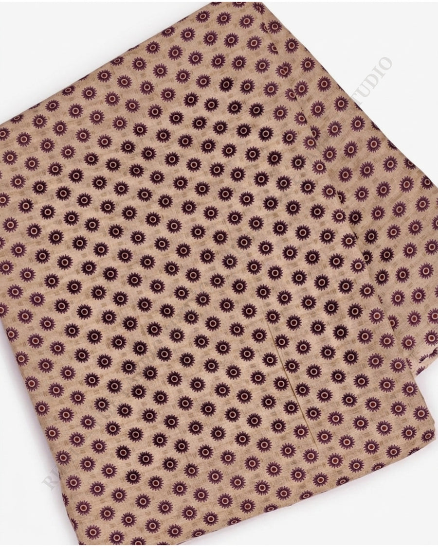 Beige 23139 Mul Cotton Prn Sun Motif — closeup