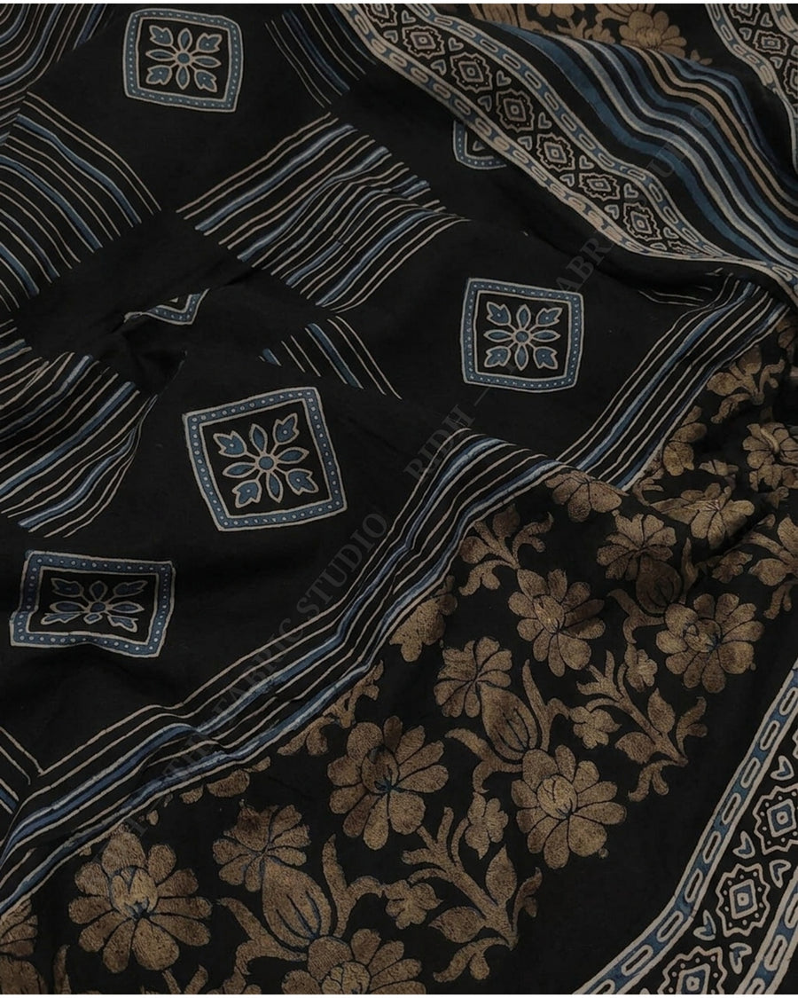 Black 1135 Ajrak Handblock Print Diamond Stripe — hand