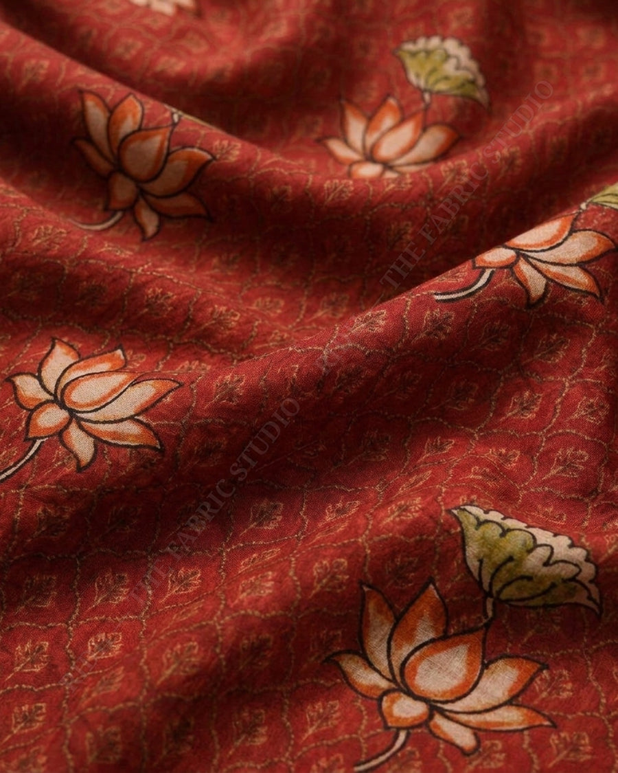Red 596 Mul Chanderi Prn — hand