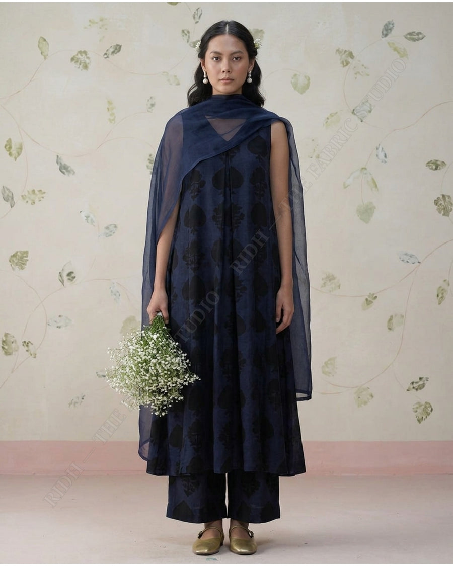 Navy Blue 1130 Bamber Ajrakh Print Bud Buti — model