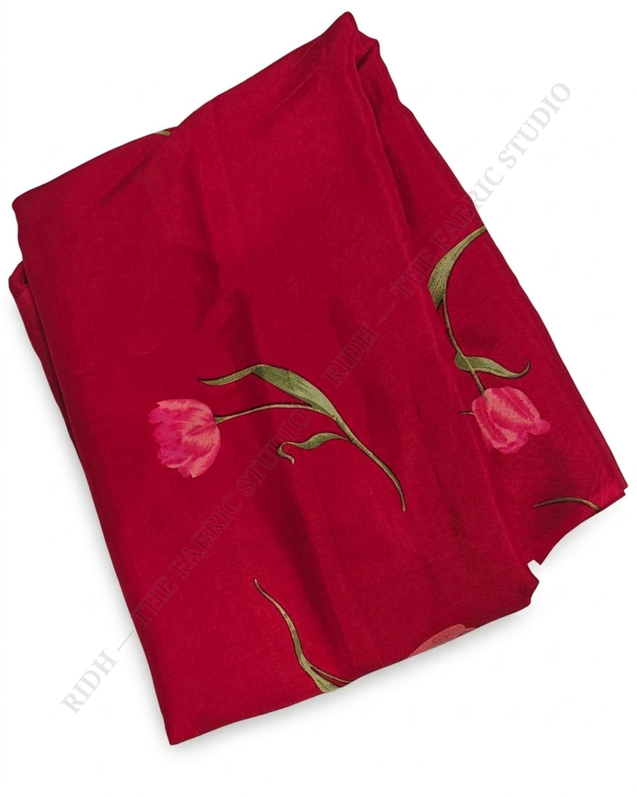 Red 1078 Muslin Prin Tulip Floral — closeup