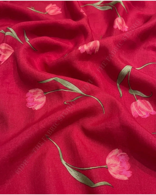 Red 1078 Muslin Prin Tulip Floral — hand