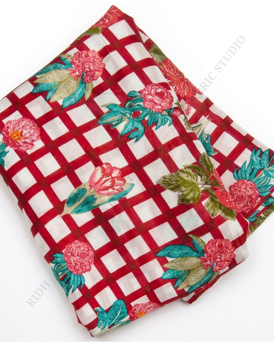 Red 1078 Muslin Prin Floral Check — closeup